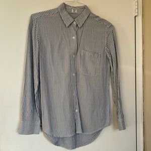 Aritzia Sunday Best Buttondown